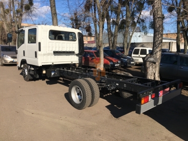 Шасі вантажного автомобіля ISUZU NPR 75L з дабл кабіною. - 1