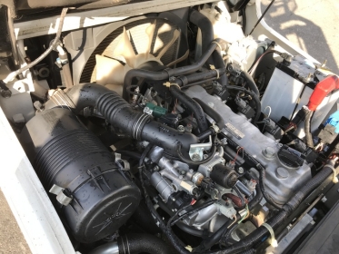 Вилочний автонавантажувач Nissan P1F1A15D вантажопідйомністью 1500 кг - 1