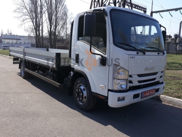 ISUZU NPR 75L-K/M Бортовой грузовик. Автомобіль вантажний ISUZU NPR 75L-K/M з бортовою платформою