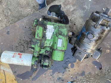 Ремонт ГСТ Гидрохода Гидростатической трансмиссии комбайна John Deere 9560 WTS