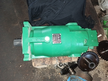 Ремонт ГСТ Гидрохода Гидростатической трансмиссии John Deere 55ZTS