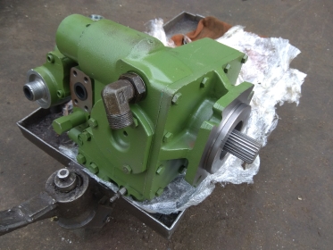Ремонт ГСТ Гидрохода Гидростатической трансмиссии John Deere 595D