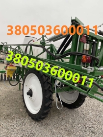 Новий причіпний обприскувач Spray Expert 3000-24