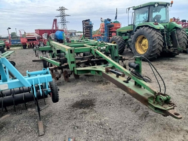 Дискриппер John Deere  2700  на 5 лап
